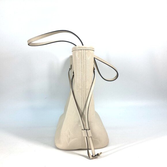 LOUIS VUITTON Beige Monogram Tote Bag - Picture 3 of 14